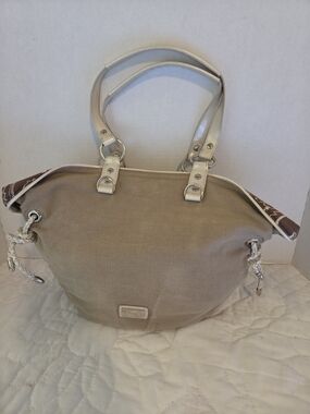 Beijo Couture Handbag/tote